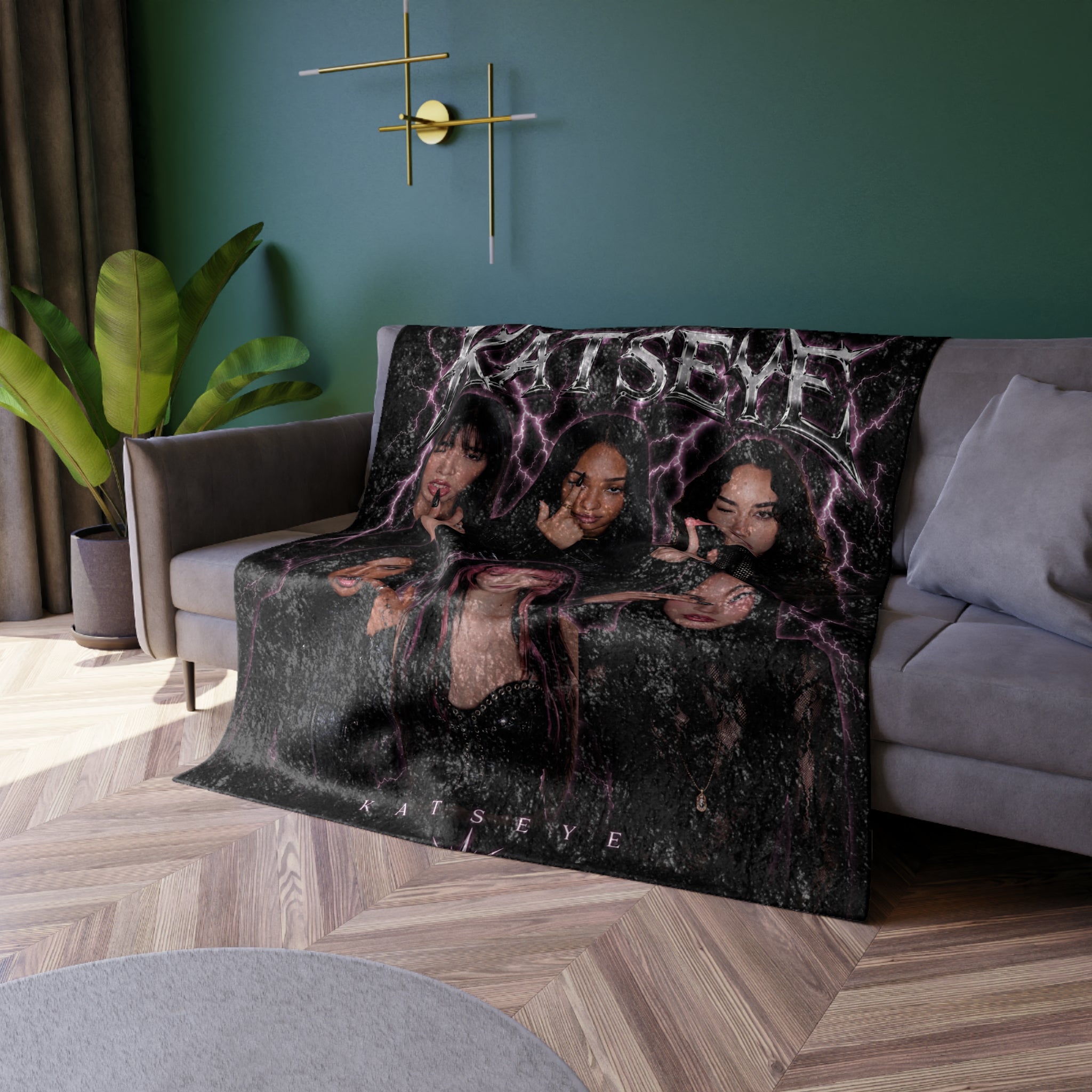 Puffstar x katseye Velvet Blanket